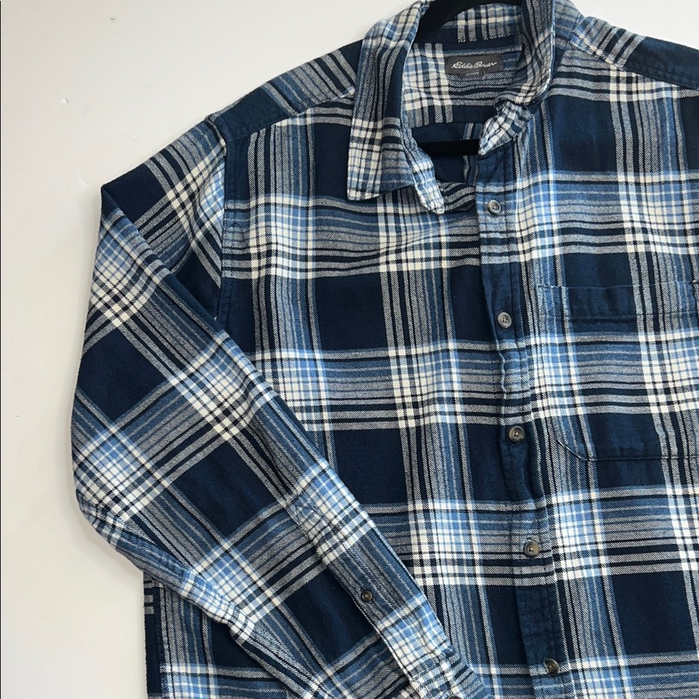 Men's Eddie Bauer Button-Up size Large - Picture 4 of 8